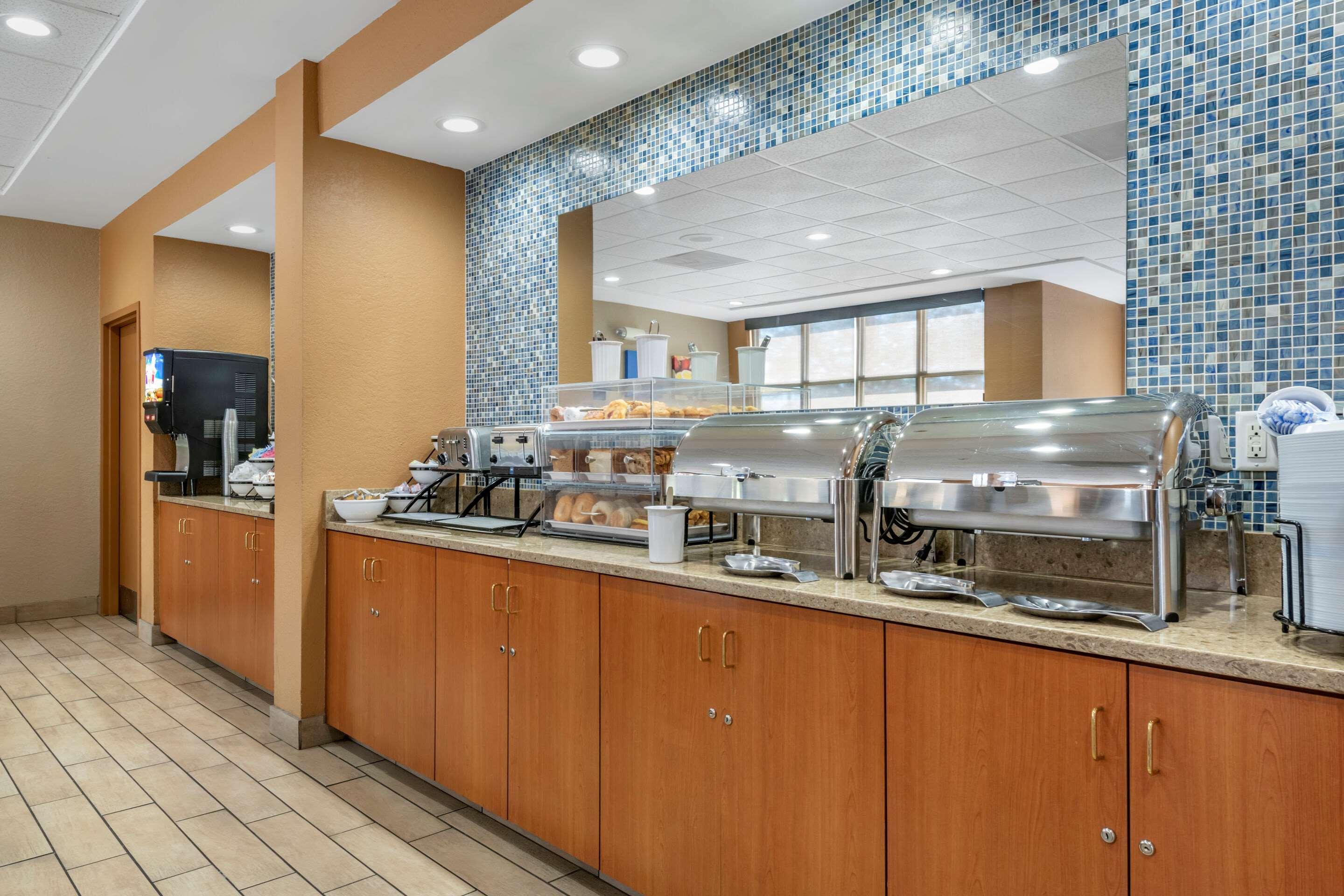 Comfort Inn & Suites Orlando North Sanford Exteriér fotografie